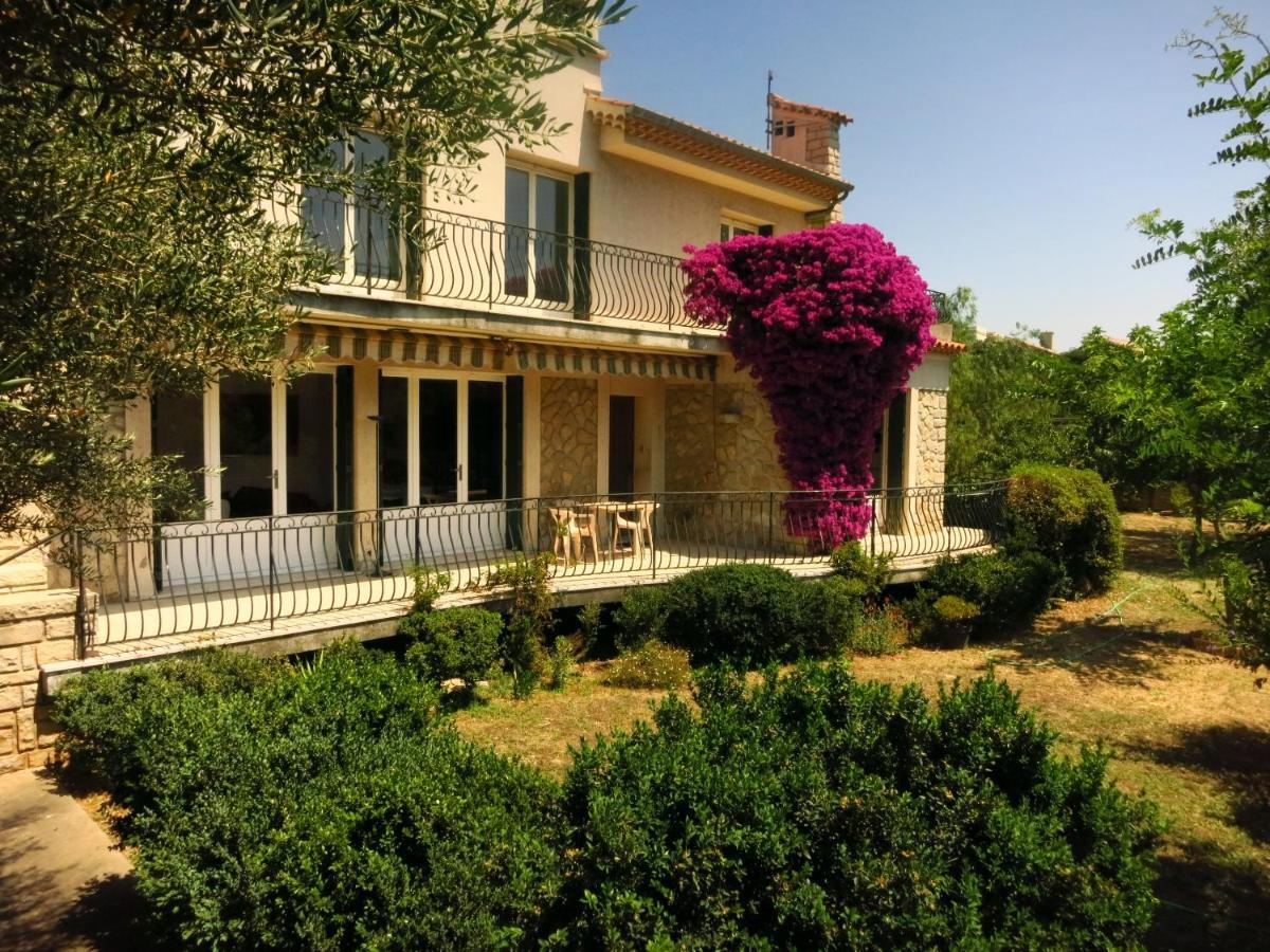 Maison Lumineuse Et Spacieuse Avec Jardin Arbore Ла-Валетт-дю-Вар Экстерьер фото